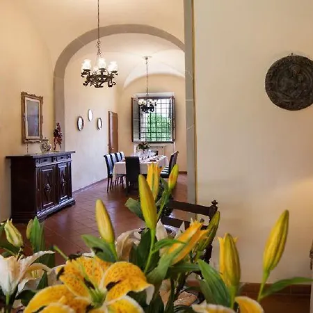 Villa Sleeps 18