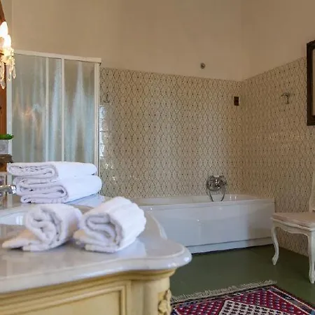 Sleeps 18 Villa *