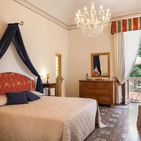 Sleeps 18